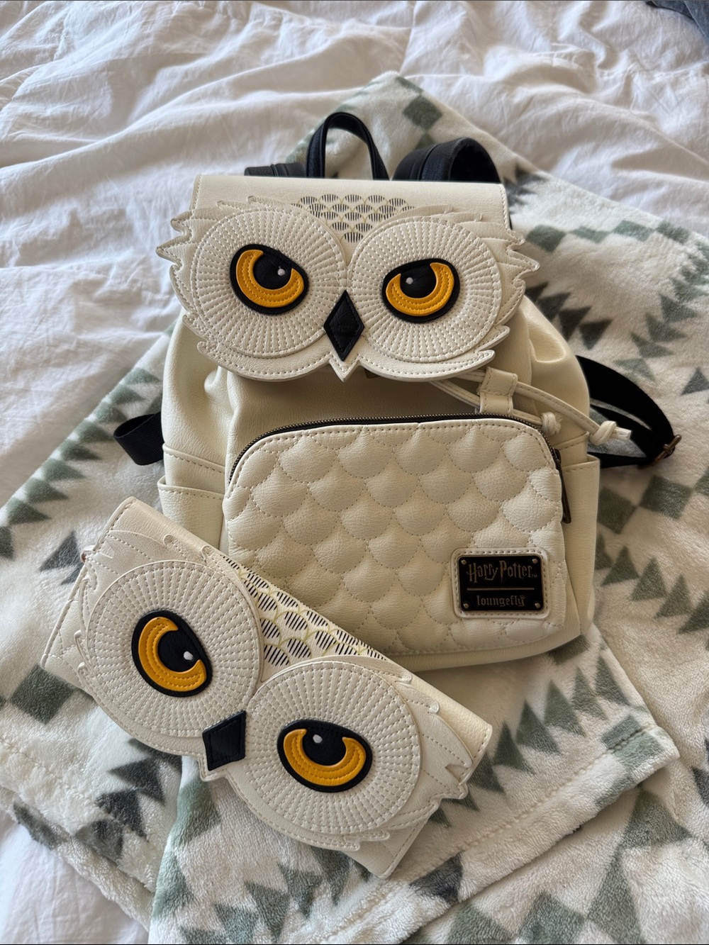Loungefly Cream Owl Mini Backpack & Wallet Harry Potter